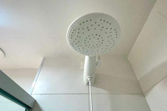 Banheiro de kitnet/studio para alugar com 1 quarto, 27m² em Jardim Paulista, São Paulo