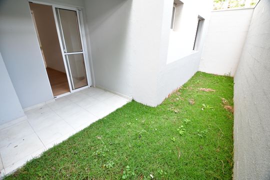 Quintal de apartamento à venda com 2 quartos, 66m² em Fazenda Santa Cândida, Campinas