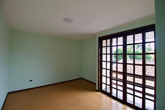 Quarto 2 de casa à venda com 4 quartos, 266m² em Cajuru, Curitiba