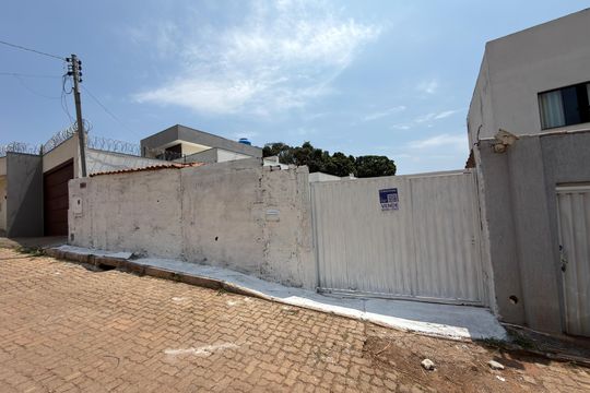 Casa à venda com 3 quartos, 400m² em Setor Habitacional Arniqueira, Brasília