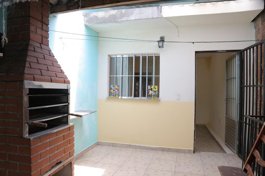 Quintal de casa para alugar com 1 quarto, 80m² em Conjunto Residencial José Bonifácio, São Paulo