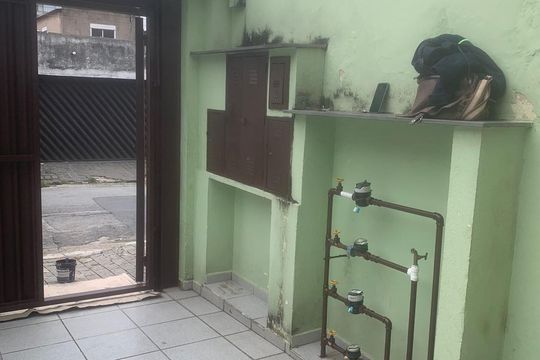 Garagem de casa para alugar com 1 quarto, 40m² em Vila Invernada, São Paulo