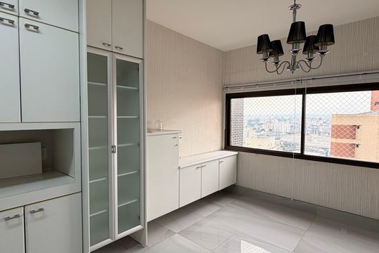Cozinha de apartamento à venda com 4 quartos, 270m² em Santo Antônio, São Caetano do Sul