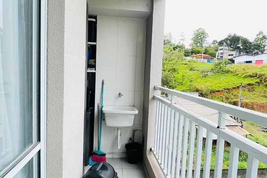 Varanda de apartamento para alugar com 2 quartos, 47m² em Jardim Pioneira, Cotia