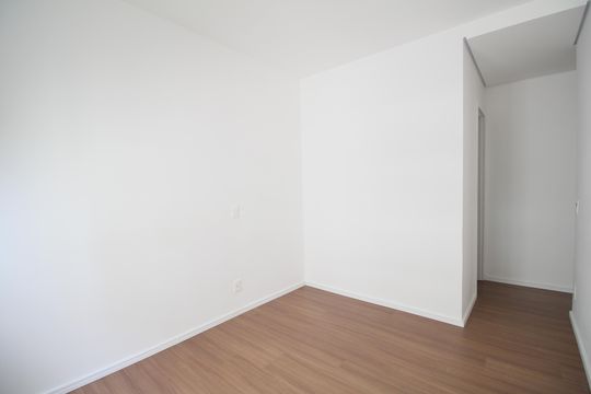 Suíte 2 de apartamento para alugar com 2 quartos, 60m² em Vila Suzana, São Paulo