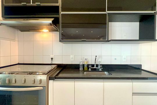 Cozinha de apartamento para alugar com 2 quartos, 87m² em Pinheiros, São Paulo