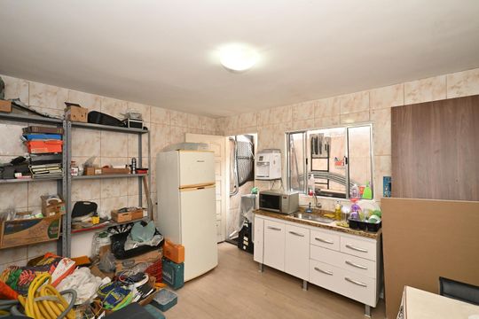 Cozinha de casa à venda com 1 quarto, 125m² em Jardim Selma, São Paulo