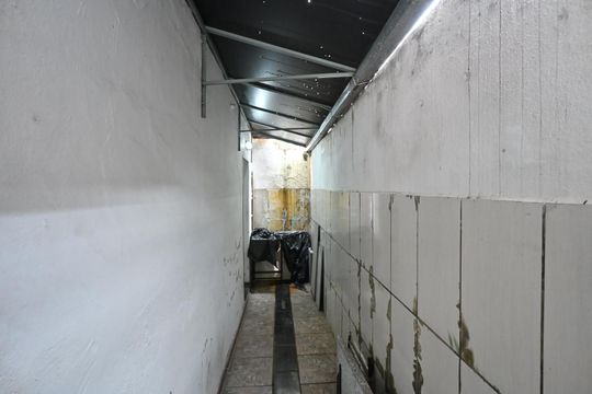 Corredor de casa à venda com 1 quarto, 125m² em Jardim Selma, São Paulo