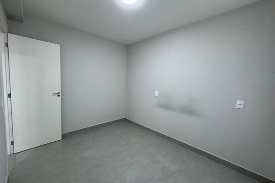 Quarto 1 de apartamento para alugar com 2 quartos, 36m² em Metalúrgicos, Osasco