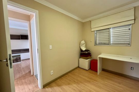 Quarto 2 de apartamento à venda com 2 quartos, 50m² em Jardim Nova Europa, Campinas