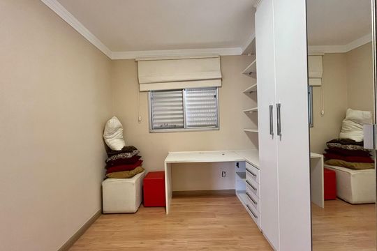 Quarto 2 de apartamento à venda com 2 quartos, 50m² em Jardim Nova Europa, Campinas