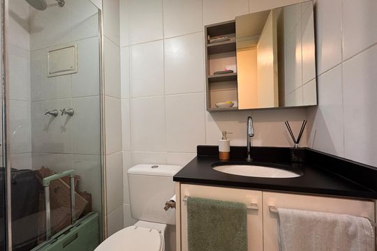 Banheiro Social de apartamento à venda com 3 quartos, 77m² em Recreio dos Bandeirantes, Rio de Janeiro