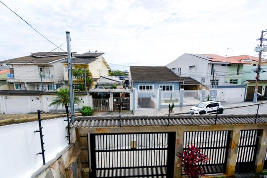 Vista da Suíte de casa para alugar com 3 quartos, 280m² em Jardim Santa Mena, Guarulhos
