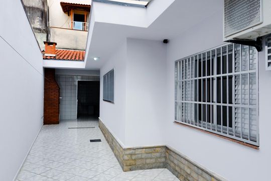 Quintal de casa para alugar com 3 quartos, 280m² em Jardim Santa Mena, Guarulhos