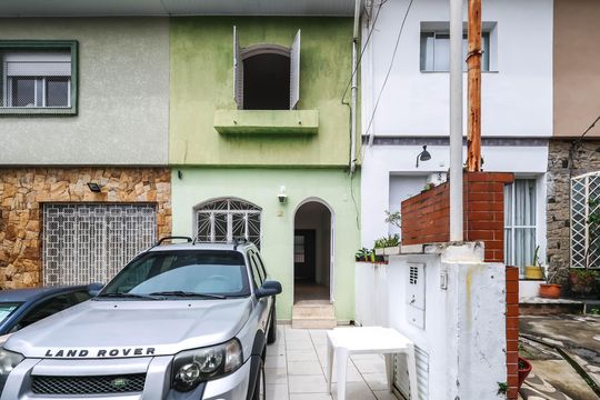 Garagem de casa para alugar com 2 quartos, 375m² em Jardim da Gloria, São Paulo