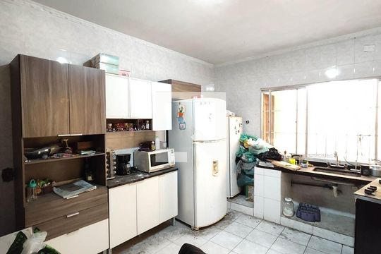 Casa à venda com 4 quartos, 252m² em Jardim Etelvina, São Paulo