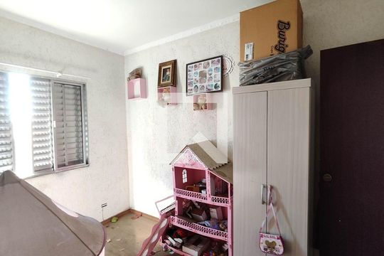 Casa à venda com 4 quartos, 252m² em Jardim Etelvina, São Paulo