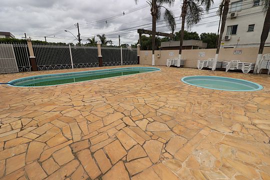 Área comum - Piscina de casa de condomínio à venda com 2 quartos, 96m² em Parque Santa Fé, Porto Alegre