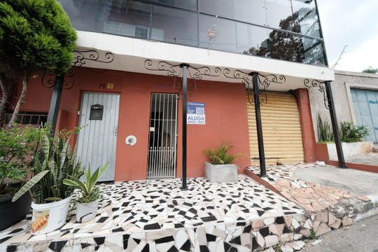 Fachada de casa para alugar com 2 quartos, 70m² em Vila Buenos Aires, São Paulo