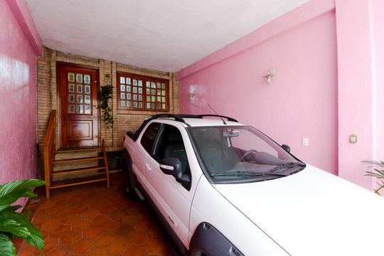 Garagem de casa à venda com 2 quartos, 139m² em Macedo, Guarulhos