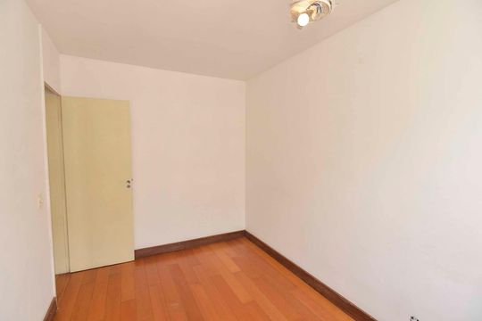 Quarto 2 de apartamento para alugar com 2 quartos, 50m² em Imperial de São Cristóvão, Rio de Janeiro