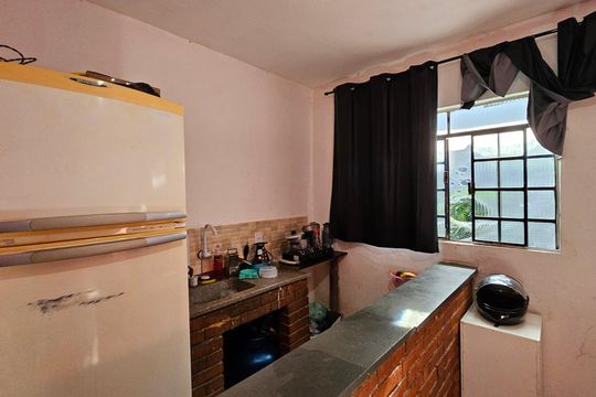 Studio de casa para alugar com 1 quarto, 20m² em Parque Roseira, Carapicuíba