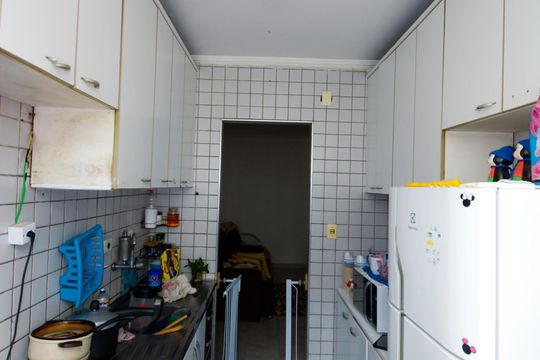 Cozinha de apartamento à venda com 2 quartos, 49m² em Jardim Valeria, Guarulhos