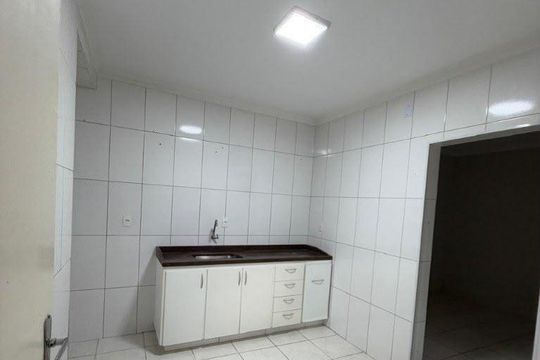 Cozinha de casa para alugar com 2 quartos, 110m² em Vila Lucia, São Paulo