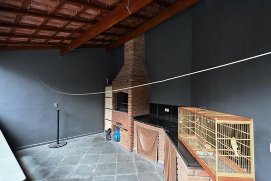 Churrasqueira de casa à venda com 3 quartos, 300m² em Vila Prel, São Paulo