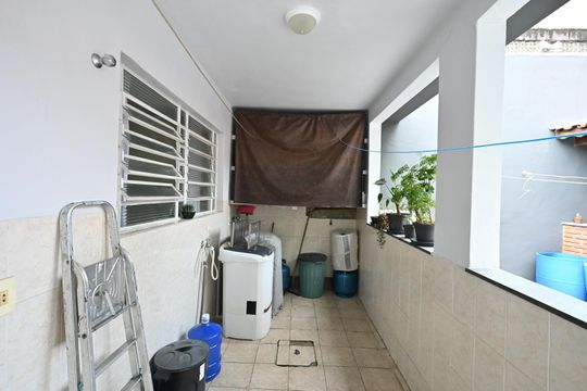 Área de Serviço  de casa à venda com 3 quartos, 300m² em Vila Prel, São Paulo