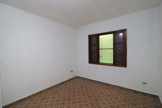 Quarto 2 de casa para alugar com 2 quartos, 160m² em Jardim Regis, São Paulo