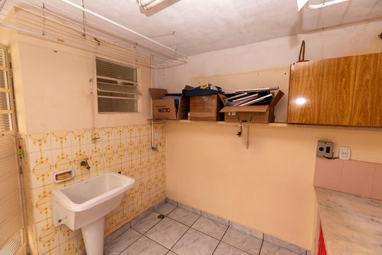Casa à venda com 4 quartos, 298m² em Cidade Universitária, Campinas