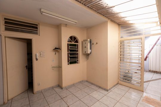 Casa à venda com 4 quartos, 298m² em Cidade Universitária, Campinas