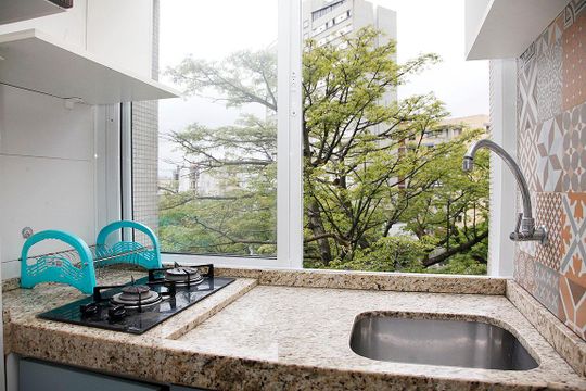 Cozinha de kitnet/studio para alugar com 1 quarto, 30m² em Centro Histórico, Porto Alegre