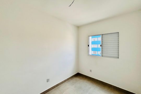 Quarto 1 de casa à venda com 2 quartos, 39m² em Penha de França, São Paulo
