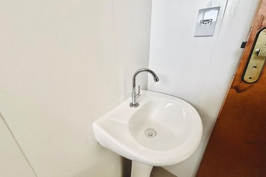 Banheiro de apartamento à venda com 1 quarto, 28m² em Penha de França, São Paulo