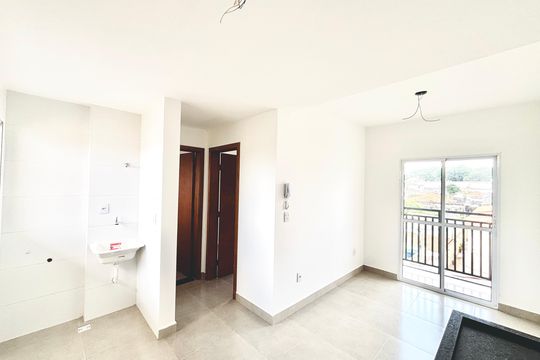 Sala/Cozinha de apartamento à venda com 1 quarto, 28m² em Penha de França, São Paulo