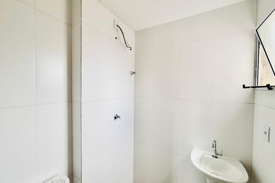 Banheiro de apartamento à venda com 2 quartos, 38m² em Penha de França, São Paulo
