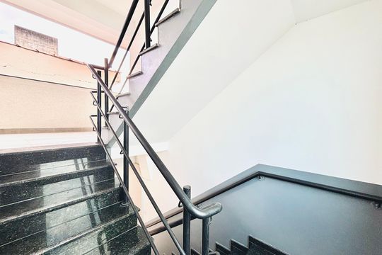 Escada de apartamento à venda com 2 quartos, 39m² em Penha de França, São Paulo