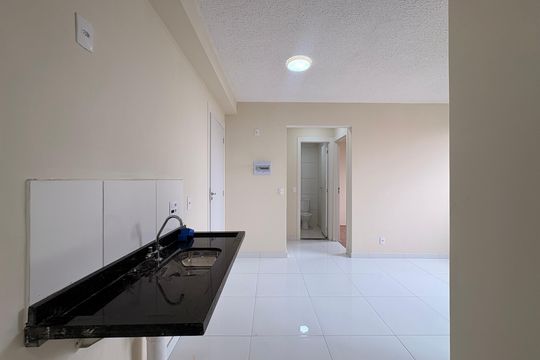 Cozinha de apartamento para alugar com 2 quartos, 35m² em Santa Maria, Santo André