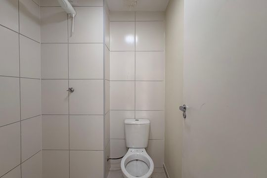 Banheiro de apartamento para alugar com 2 quartos, 35m² em Santa Maria, Santo André