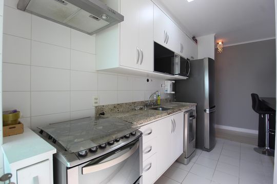 Cozinha e Área de Serviço de apartamento à venda com 2 quartos, 74m² em Indianópolis, São Paulo