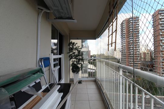 Varanda de apartamento à venda com 2 quartos, 74m² em Indianópolis, São Paulo