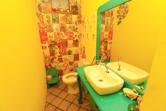 Banheiro de casa para alugar com 5 quartos, 110m² em Praia do Flamengo, Salvador