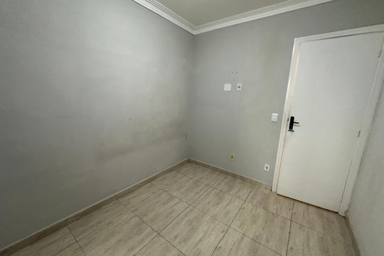 Quarto 1 de apartamento para alugar com 2 quartos, 61m² em Parque Sao Vicente, São Vicente