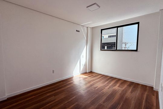 Suíte 1 de apartamento para alugar com 2 quartos, 67m² em Cascatinha, Juiz de Fora