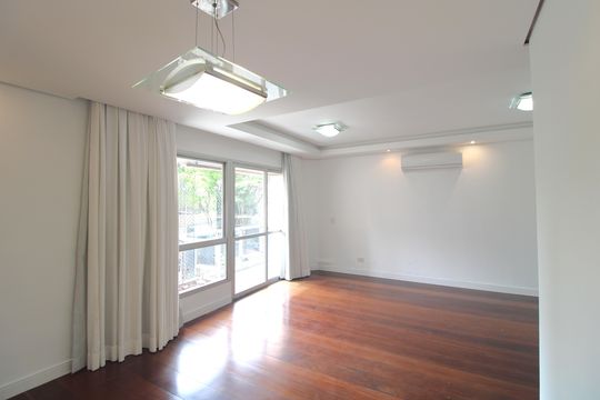 Apartamento à venda com 3 quartos, 108m² em Jardim Marajoara, São Paulo
