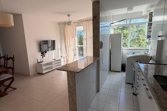 Cozinha de apartamento para alugar com 2 quartos, 100m² em Recreio dos Bandeirantes, Rio de Janeiro