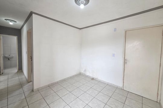 Apartamento para alugar com 2 quartos, 45m² em Princesa, Praia Grande