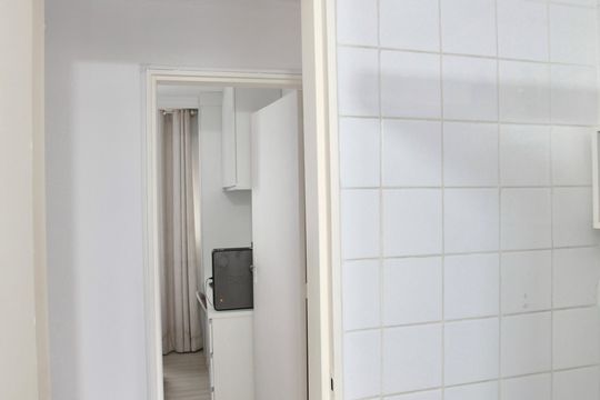 Banheiro Social de apartamento à venda com 3 quartos, 62m² em Califórnia, Belo Horizonte